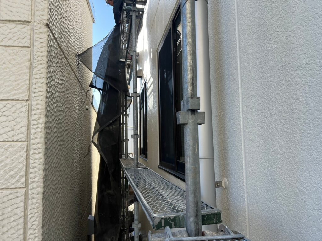 狭小住宅の足場